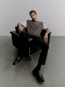 Kevin Trapp co-created by ABOUT YOU_SS2024_Drop 1_Campaign Shot_11