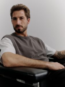Kevin Trapp co-created by ABOUT YOU_SS2024_Drop 1_Campaign Shot_13