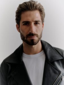 Kevin Trapp co-created by ABOUT YOU_SS2024_Drop 1_Campaign Shot_33