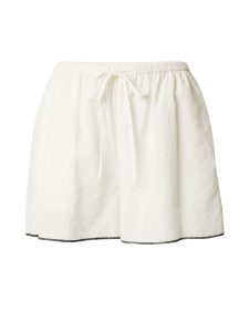 Marie von Behrens co-created by ABOUT YOU_Pack-Shots_Tessa shorts_white_5900